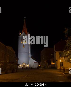 Alte St. John`s Kirche in der lettischen Stadt Cesis Stockfoto